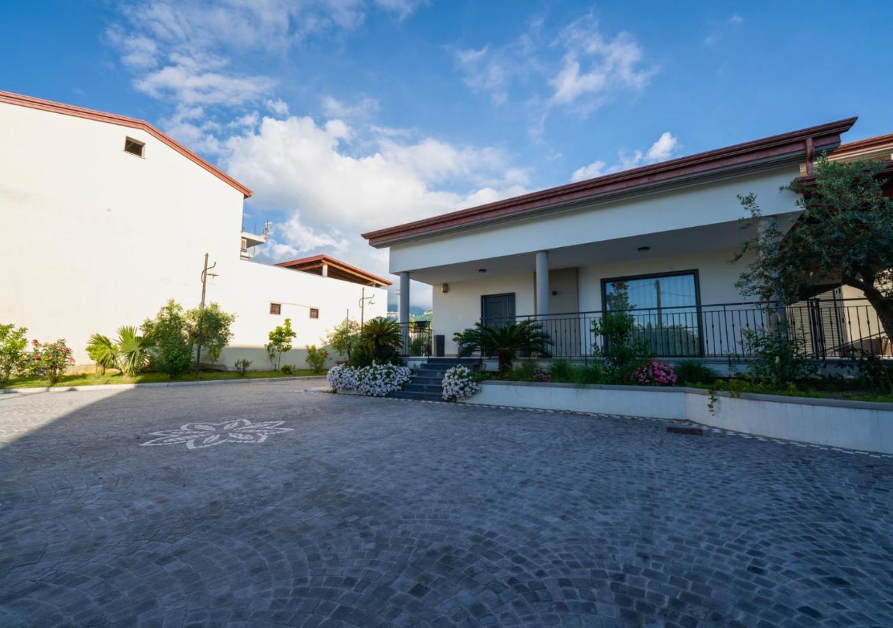 Villa Dei Cesari Bed & Breakfast Santa Maria La Carità Esterno foto